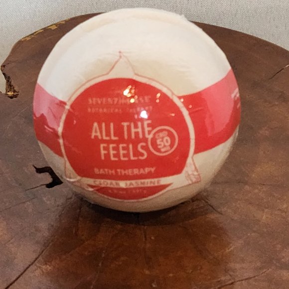 GreenLily & Seven7h Sense Self-care CBD Collection - Picture 12 of 14